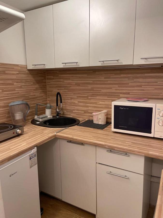 شقة Maly Apartament Z Kuchnia I Lazienka شتشيتسين المظهر الخارجي الصورة
