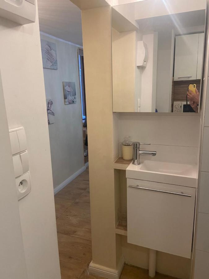 شقة Maly Apartament Z Kuchnia I Lazienka شتشيتسين المظهر الخارجي الصورة